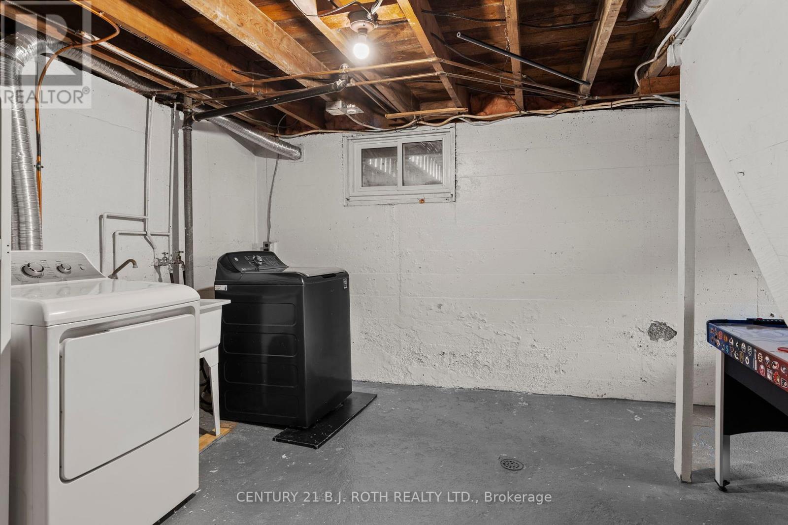 Photo 24 of 307 Linwood Avenue, Orillia ON