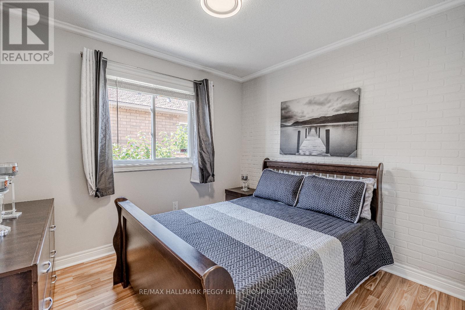 Photo 10 of 68 Coughlin Road, Barrie ON