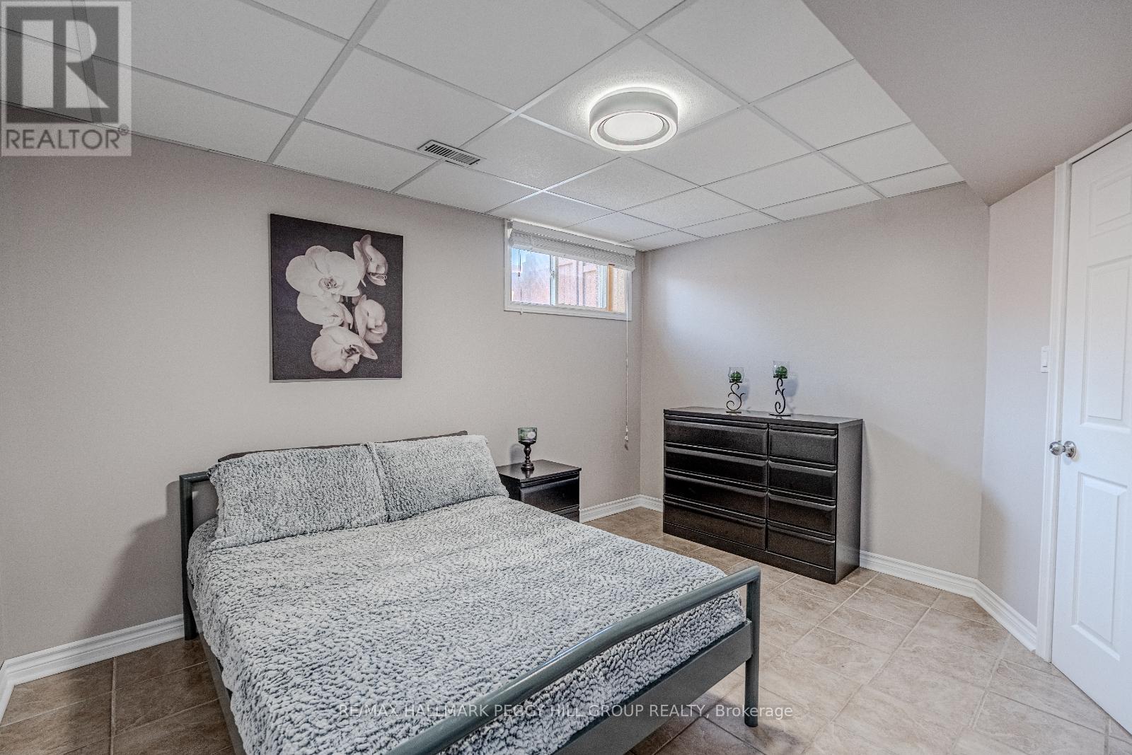 Photo 16 of 68 Coughlin Road, Barrie ON