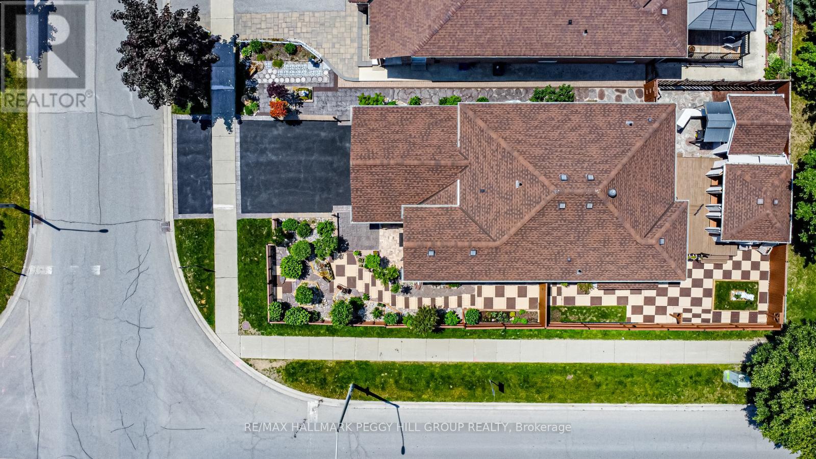 Photo 26 of 68 Coughlin Road, Barrie ON