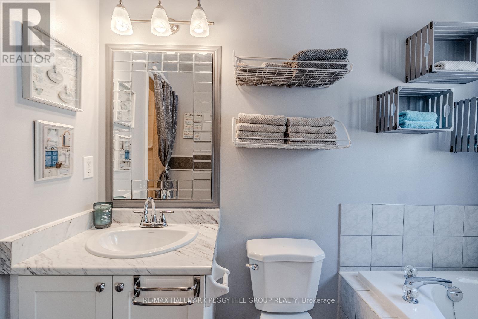 Photo 8 of 68 Coughlin Road, Barrie ON