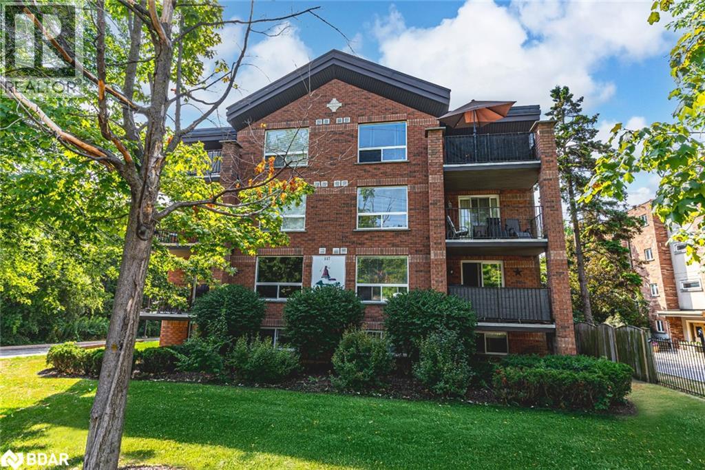 Photo 3 of 117 Edgehill Drive Unit 203, Barrie ON