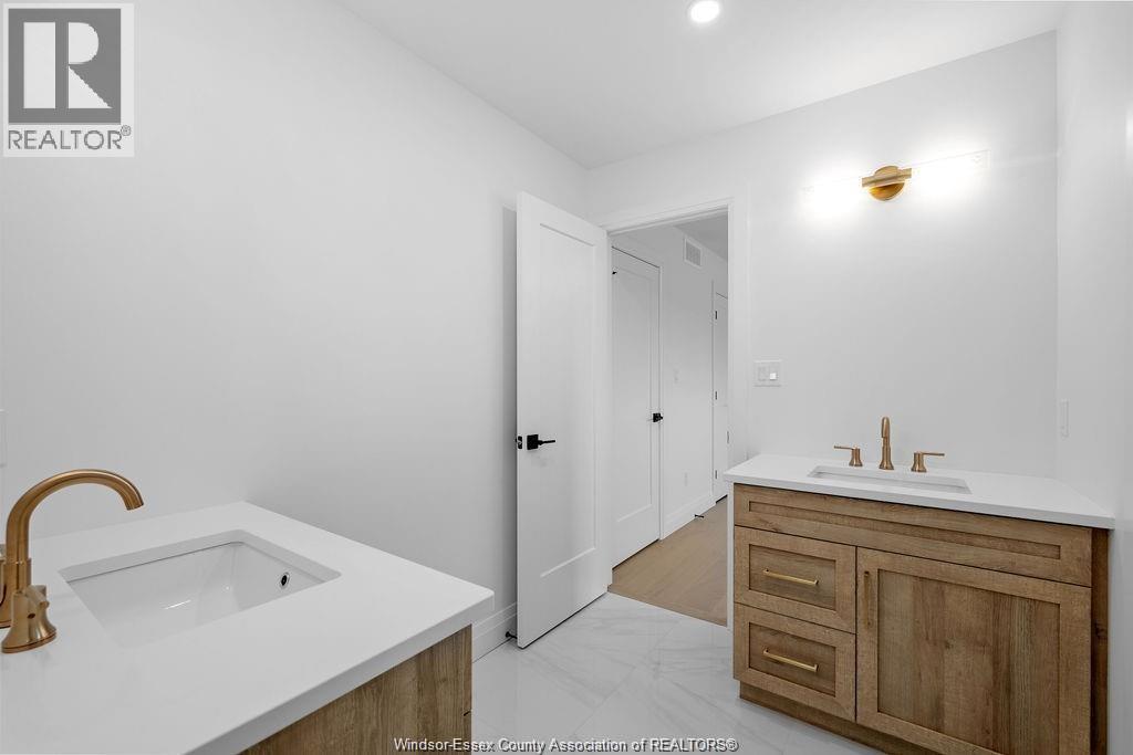 Photo 17 of 8040 Meo Boulevard, Lasalle ON