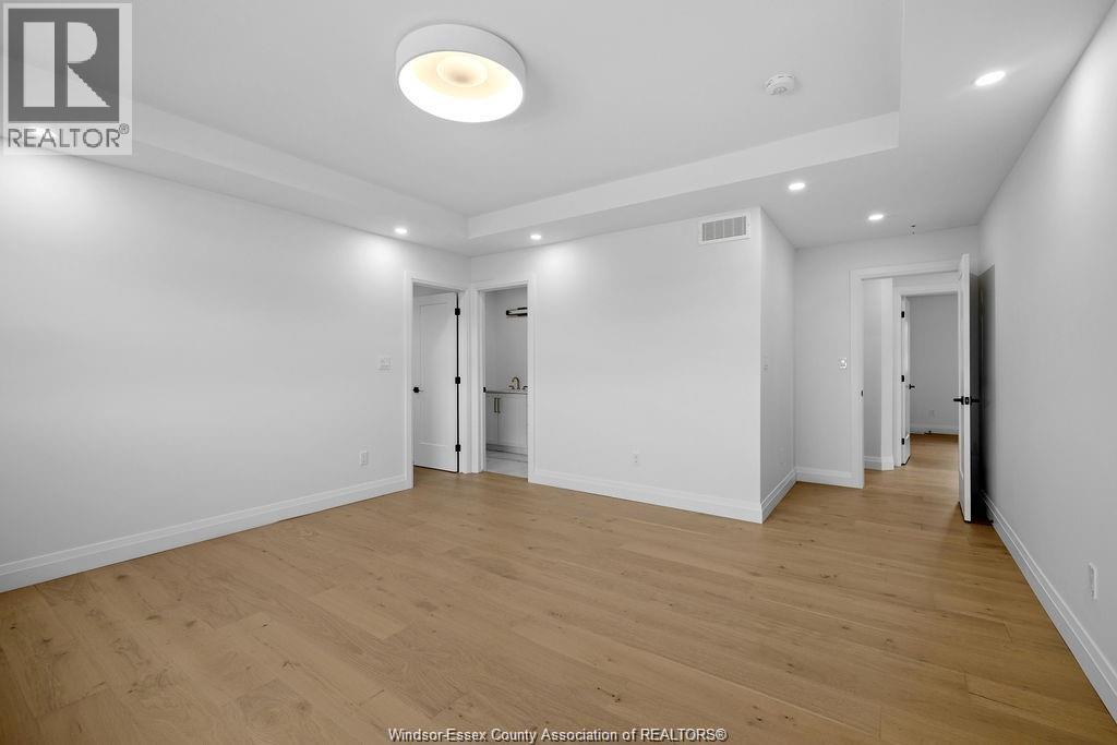 Photo 22 of 8040 Meo Boulevard, Lasalle ON