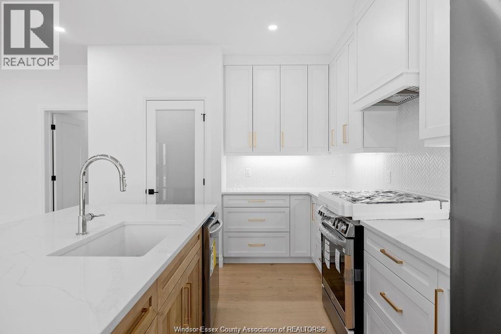 Photo 13 of 8040 Meo Boulevard, Lasalle ON