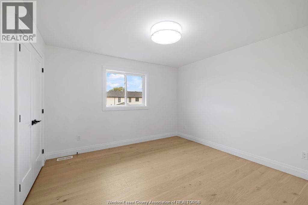 Photo 16 of 8040 Meo Boulevard, Lasalle ON