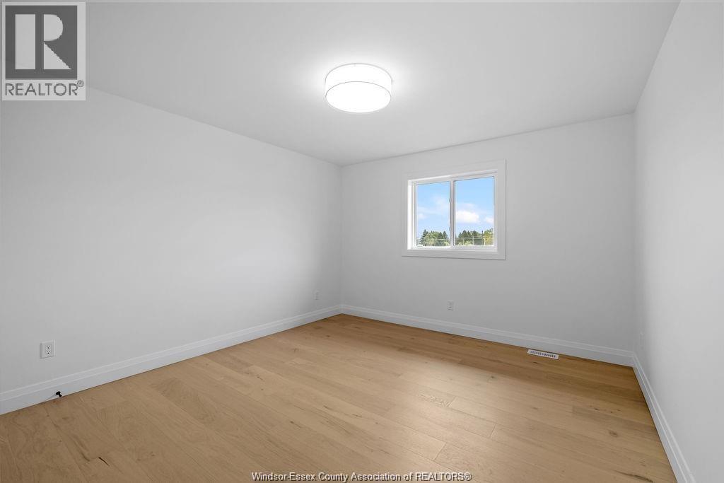 Photo 20 of 8040 Meo Boulevard, Lasalle ON