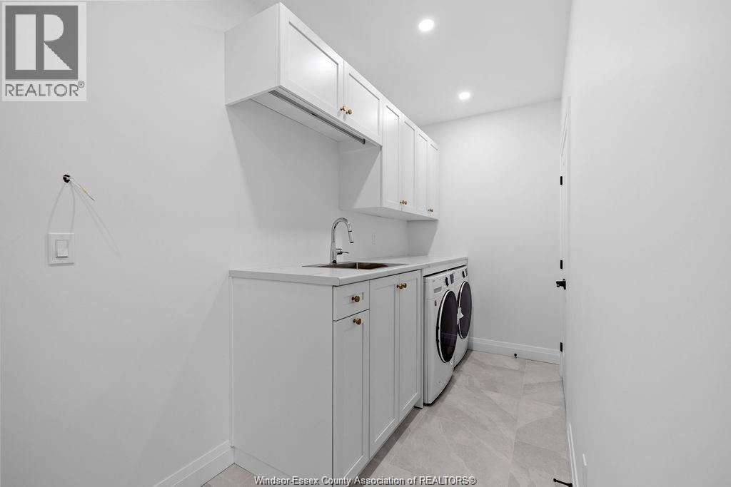 Photo 28 of 8040 Meo Boulevard, Lasalle ON