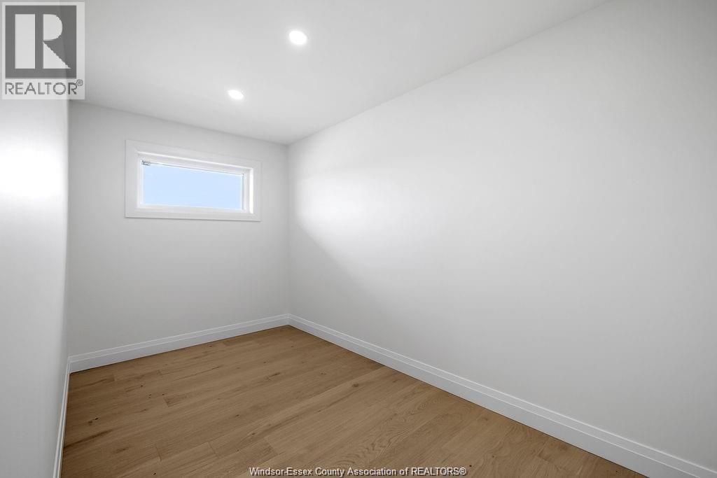 Photo 23 of 8040 Meo Boulevard, Lasalle ON