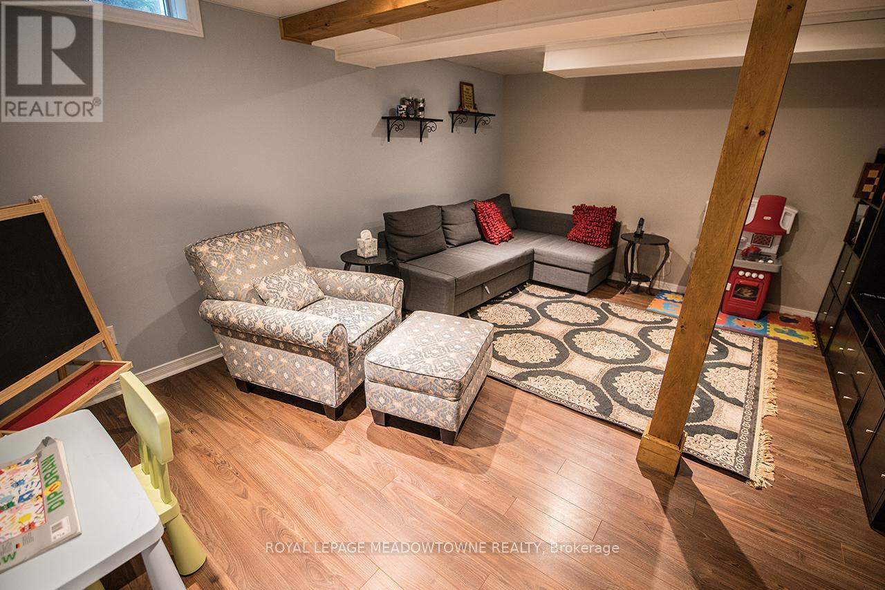 Photo 22 of 6867 Shade House Court N, Mississauga ON