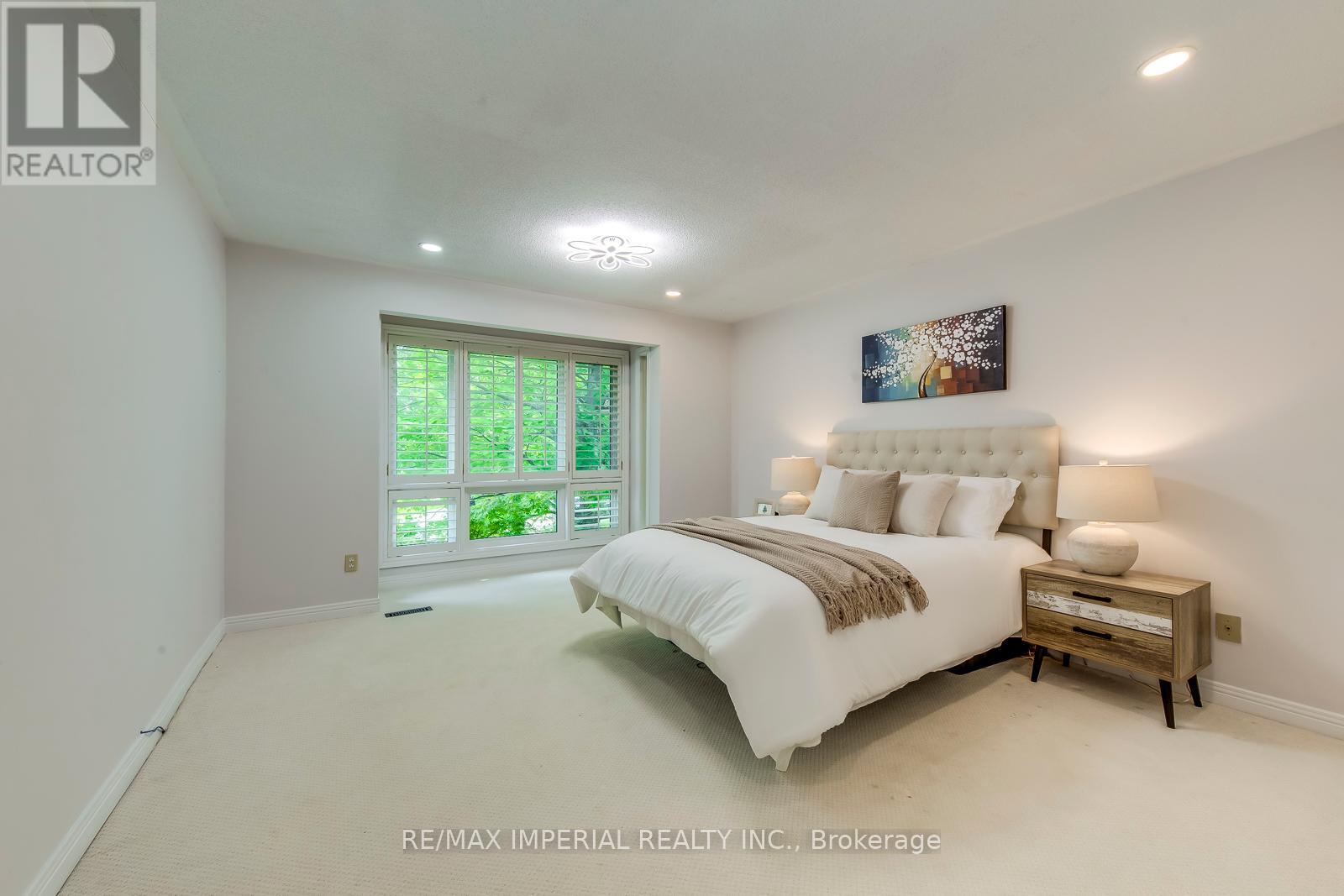 Photo 40 of 341 Acacia Court, Oakville ON