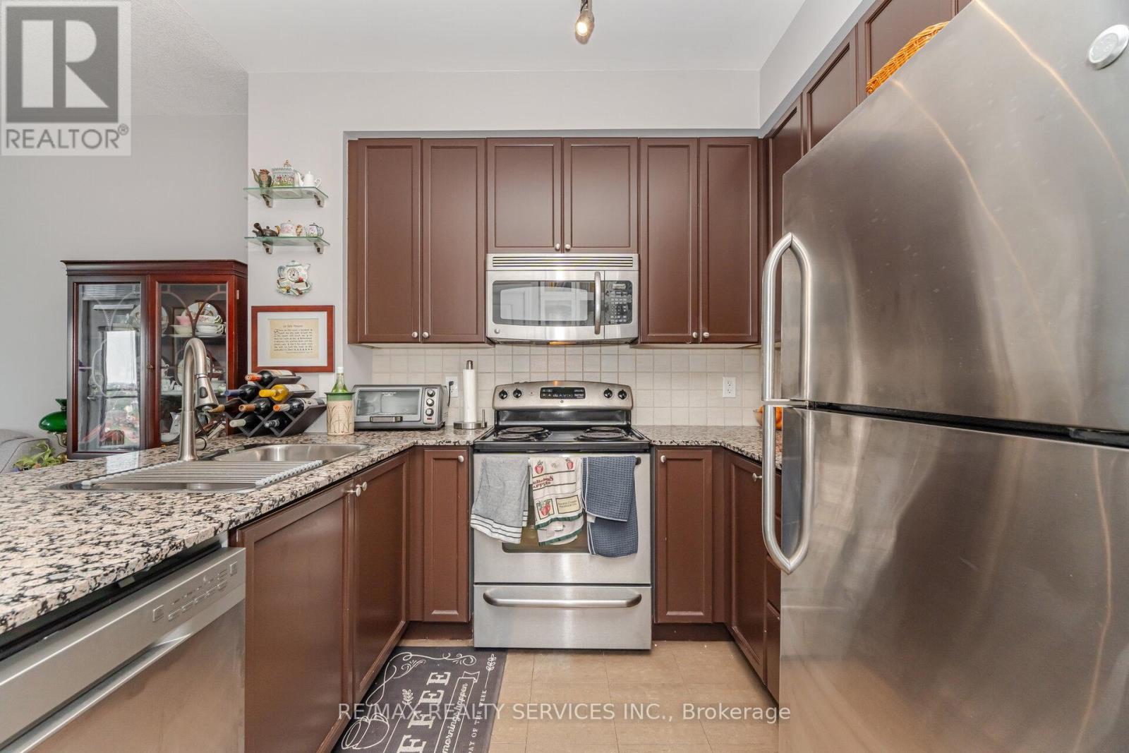 Photo 20 of 810 225 Webb Drive, Mississauga ON