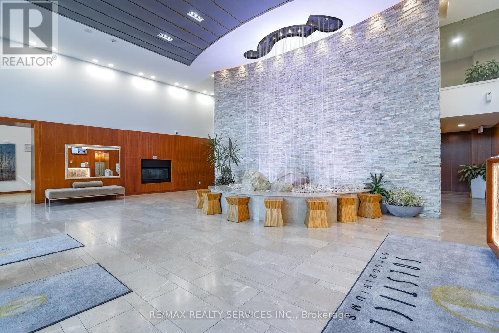 Photo 32 of 810 225 Webb Drive, Mississauga ON