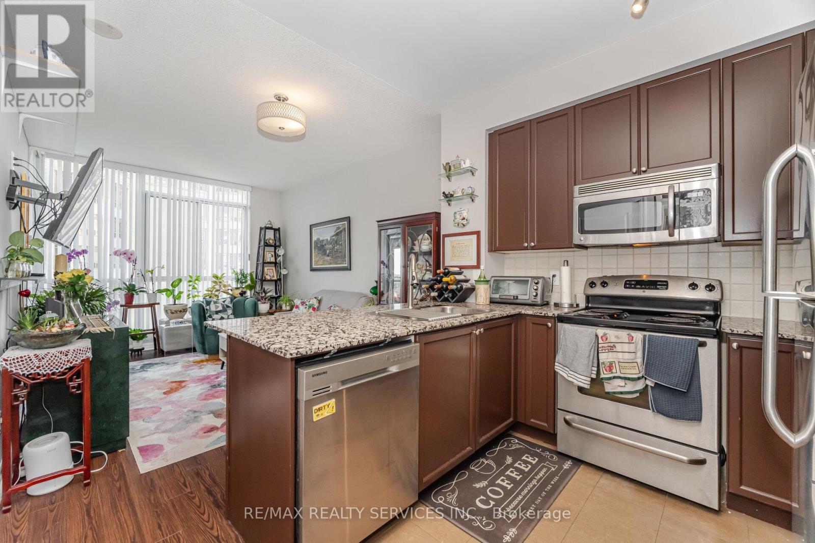 Photo 45 of 810 225 Webb Drive, Mississauga ON
