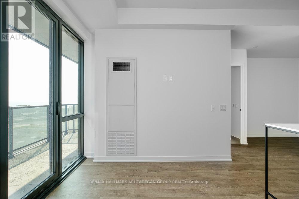 Photo 9 of 814 251 Masonry Way, Mississauga ON