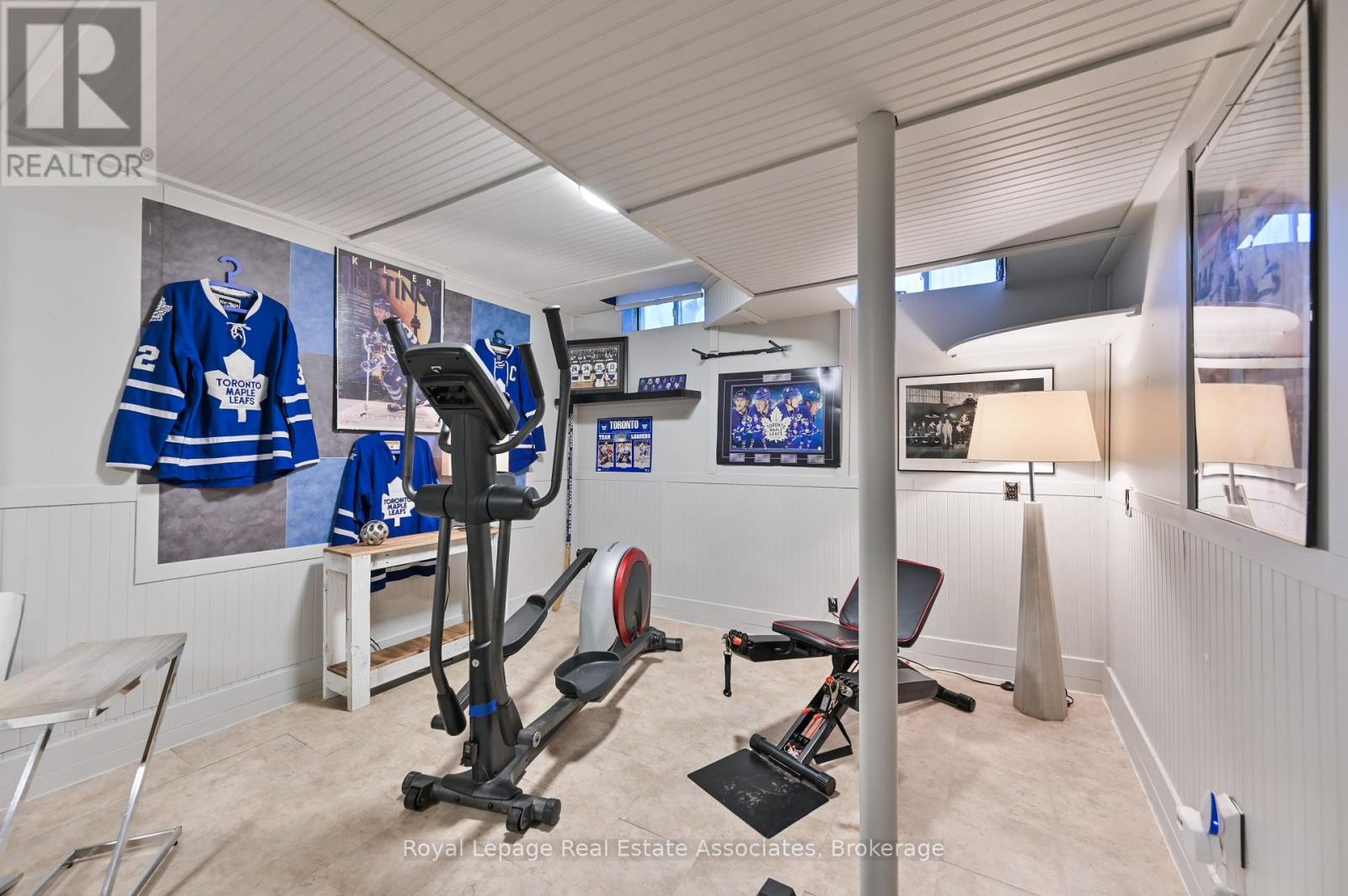 Photo 29 of 7514 Black Walnut Trail, Mississauga ON