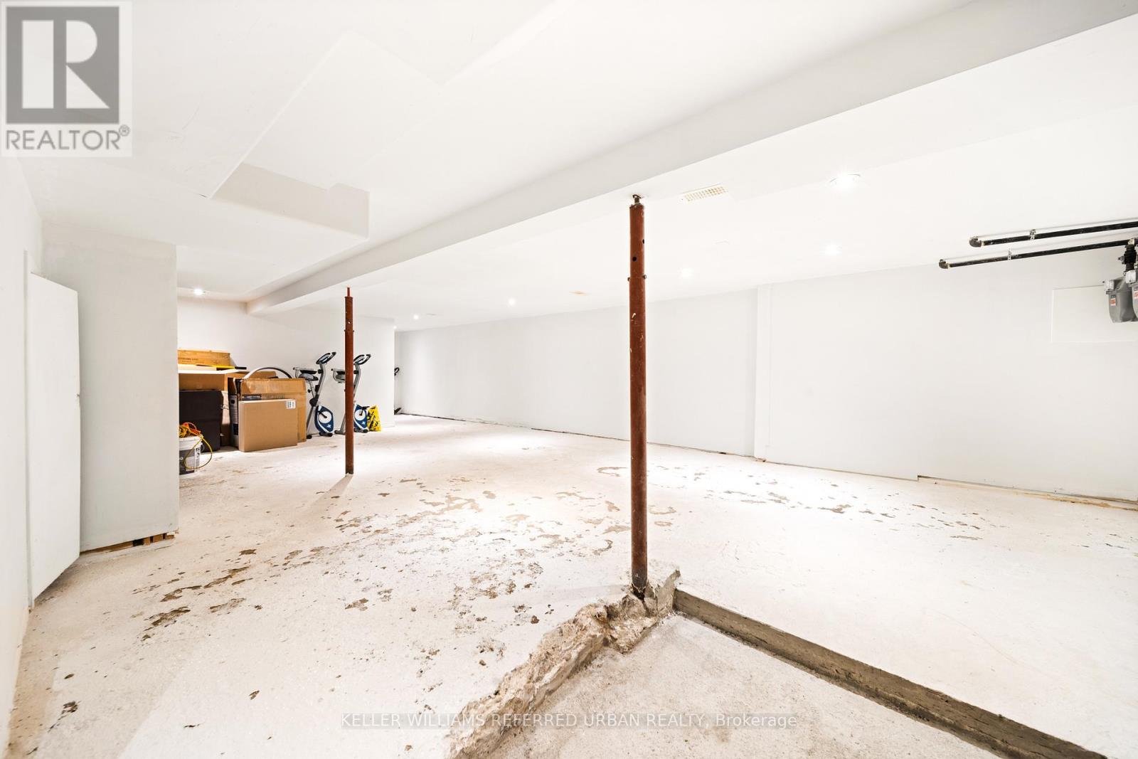 Photo 14 of 1078 Dovercourt Road, Toronto ON
