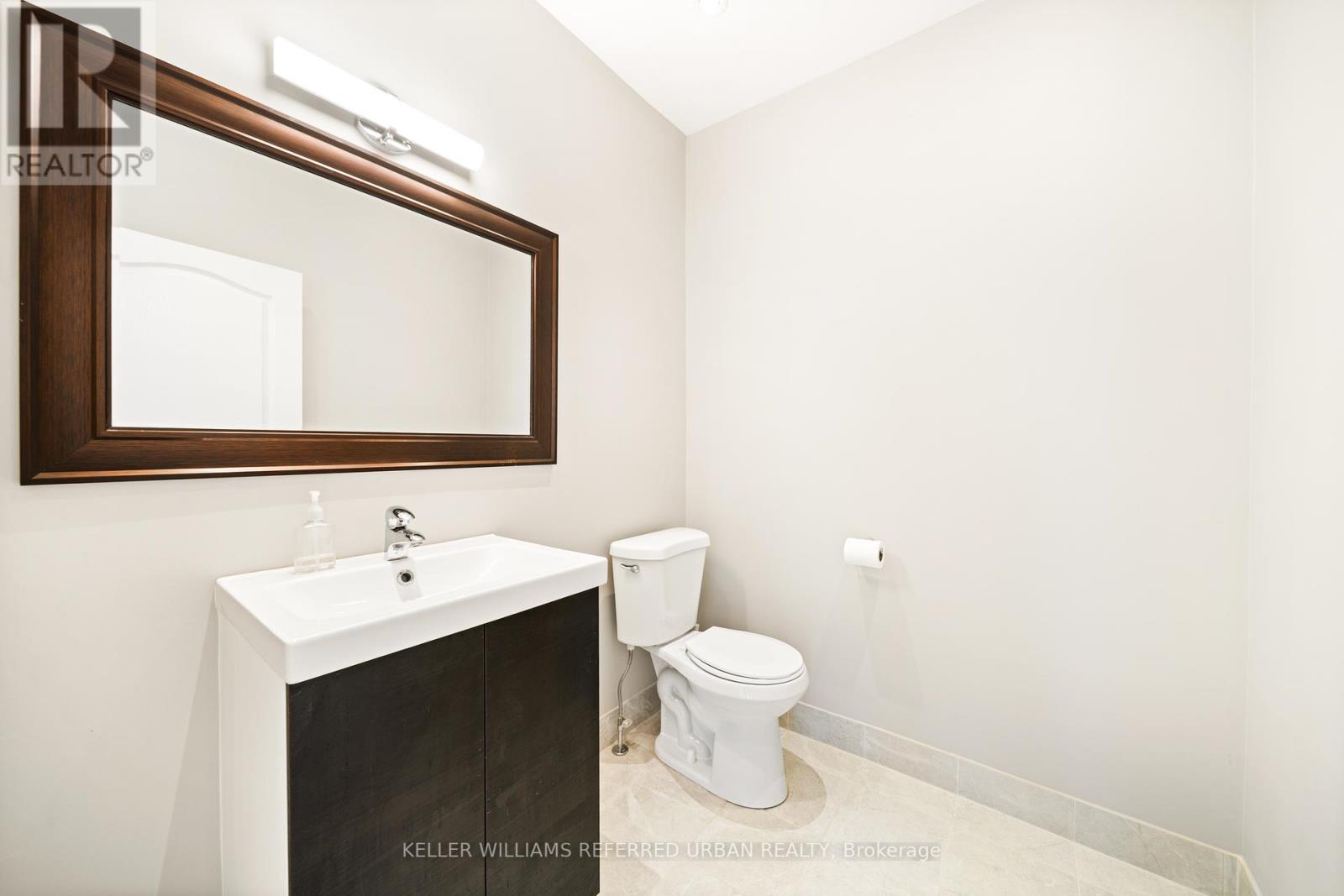 Photo 32 of 1078 Dovercourt Road, Toronto ON