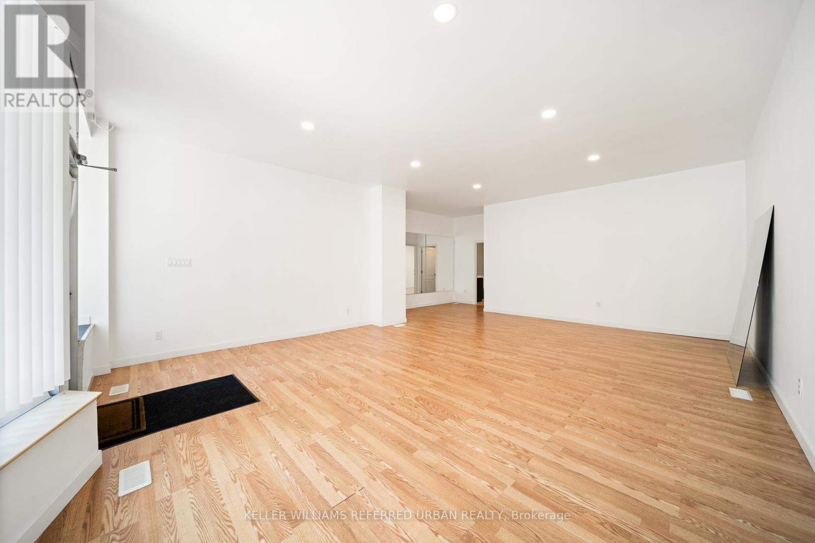 Photo 9 of 1078 Dovercourt Road, Toronto ON