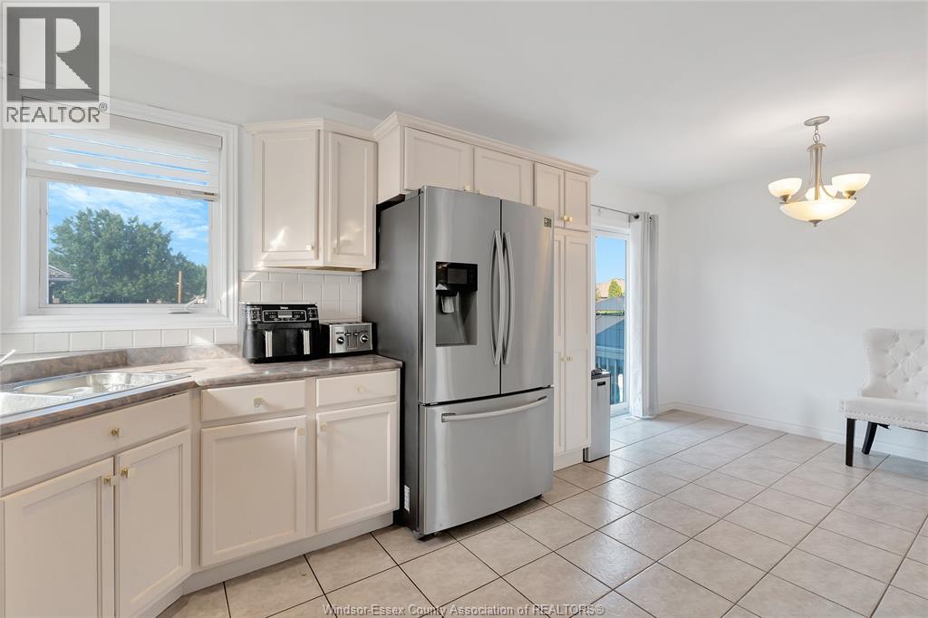 Photo 12 of 1414 Girard Drive, Lakeshore ON