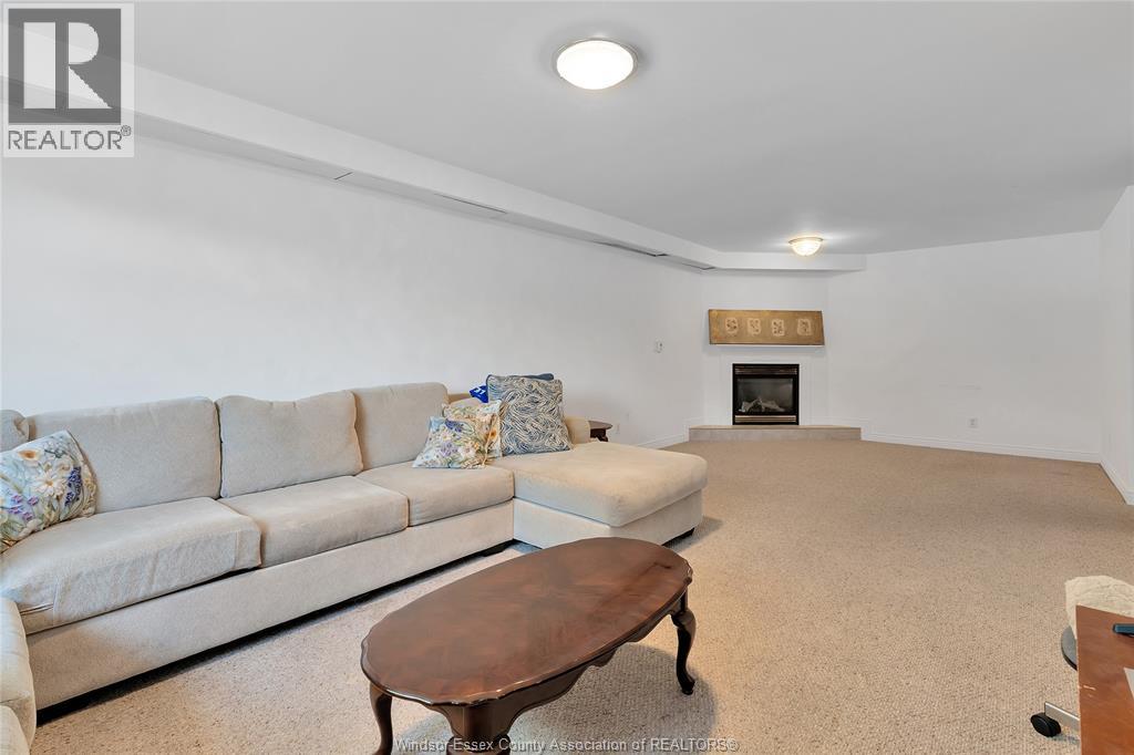 Photo 31 of 1414 Girard Drive, Lakeshore ON