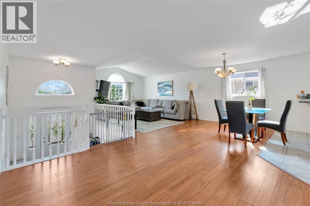 Photo 8 of 1414 Girard Drive, Lakeshore ON