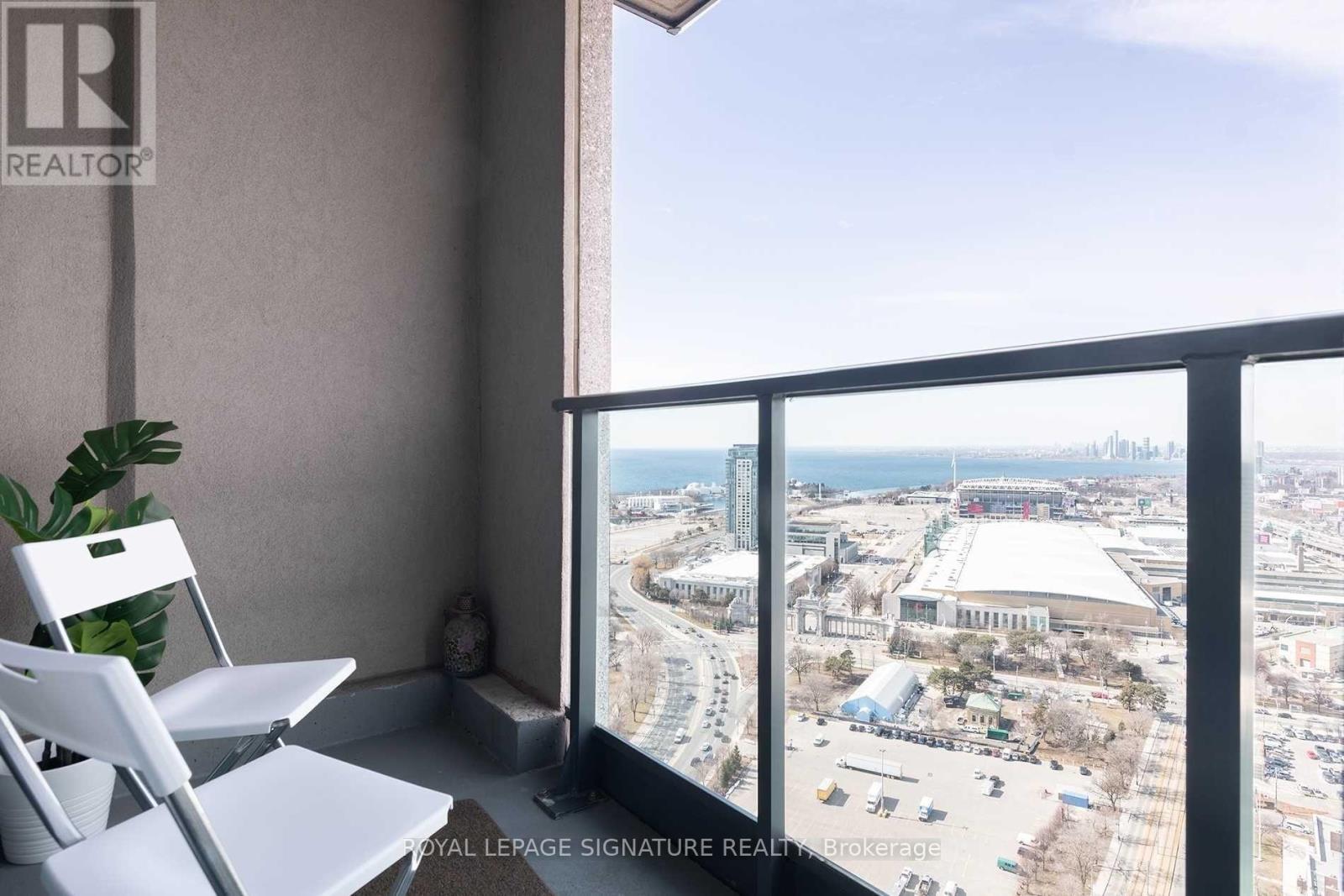 Photo 11 of 3601 219 Fort York Boulevard, Toronto ON