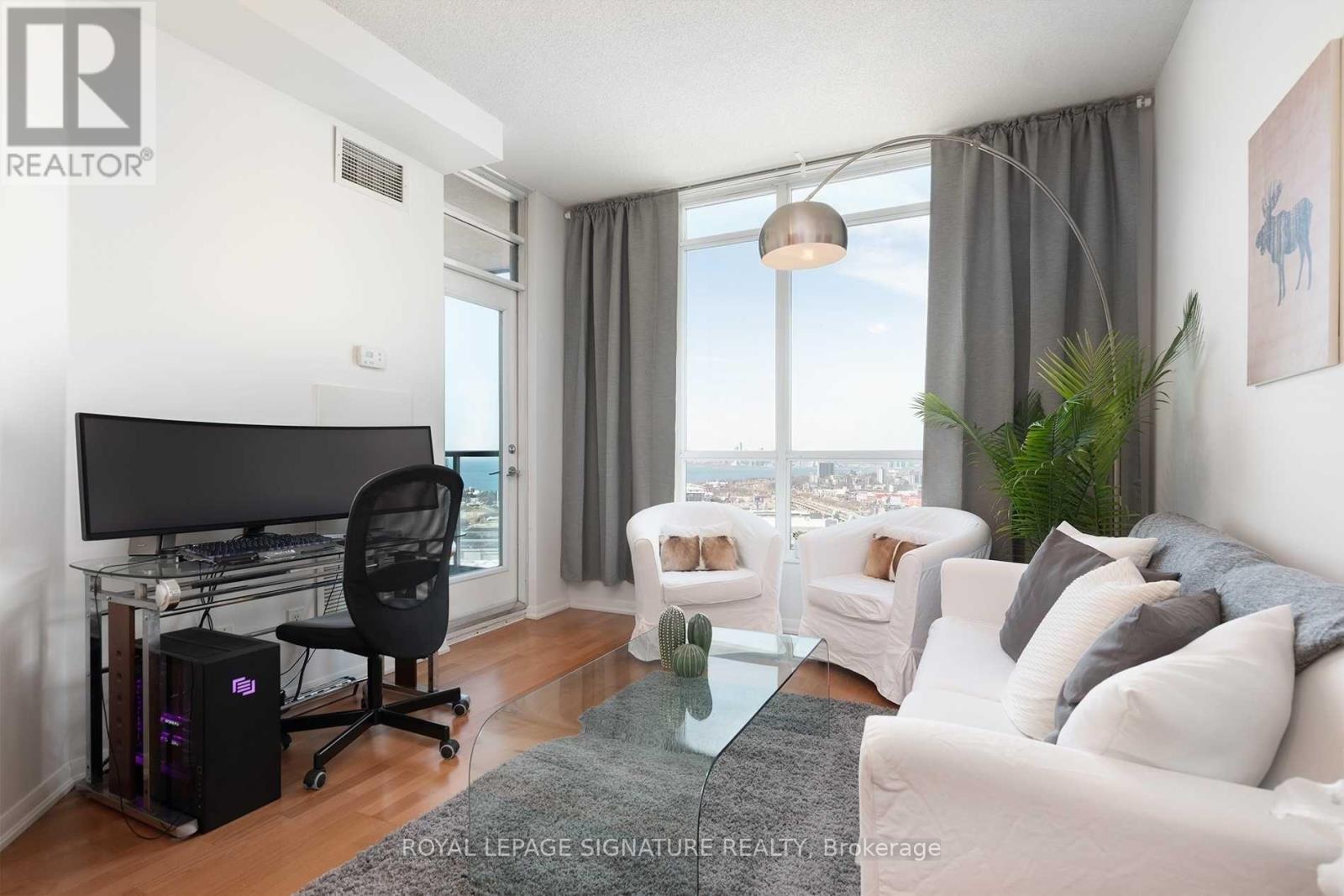 Photo 4 of 3601 219 Fort York Boulevard, Toronto ON