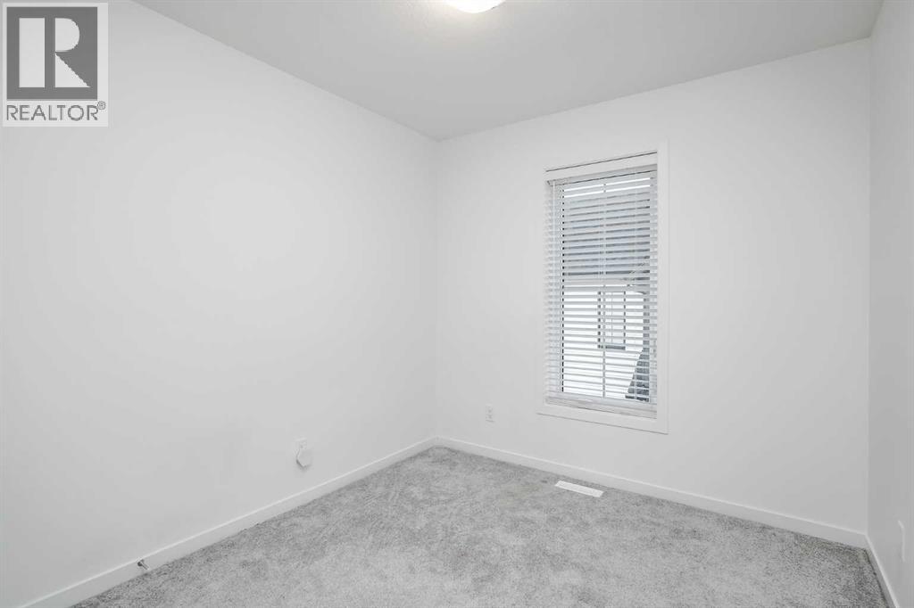Photo 27 of 25 South Point Manor Sw, Airdrie AB