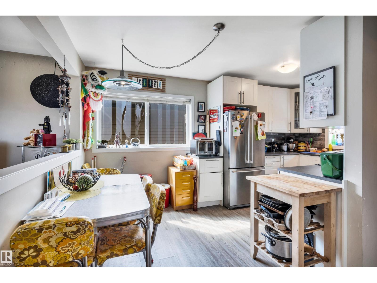 Photo 11 of 9516 63 Av Nw, Edmonton AB