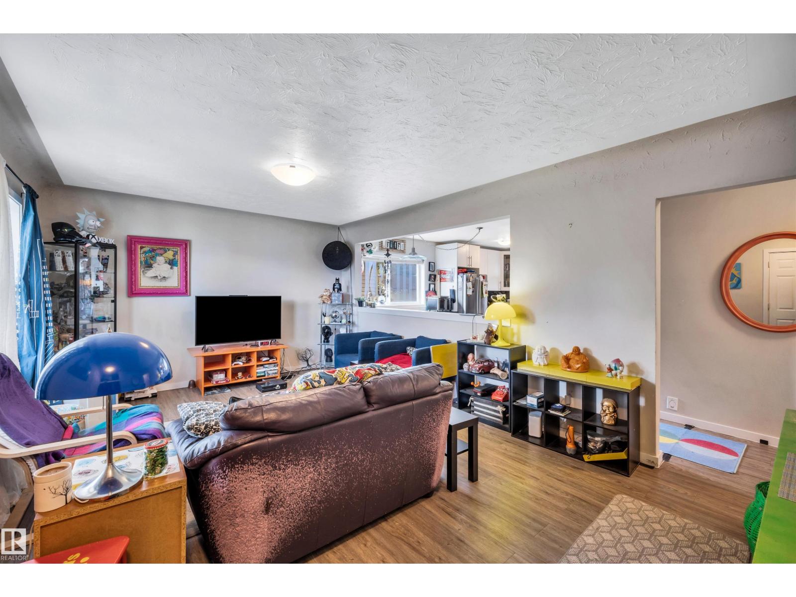 Photo 7 of 9516 63 Av Nw, Edmonton AB