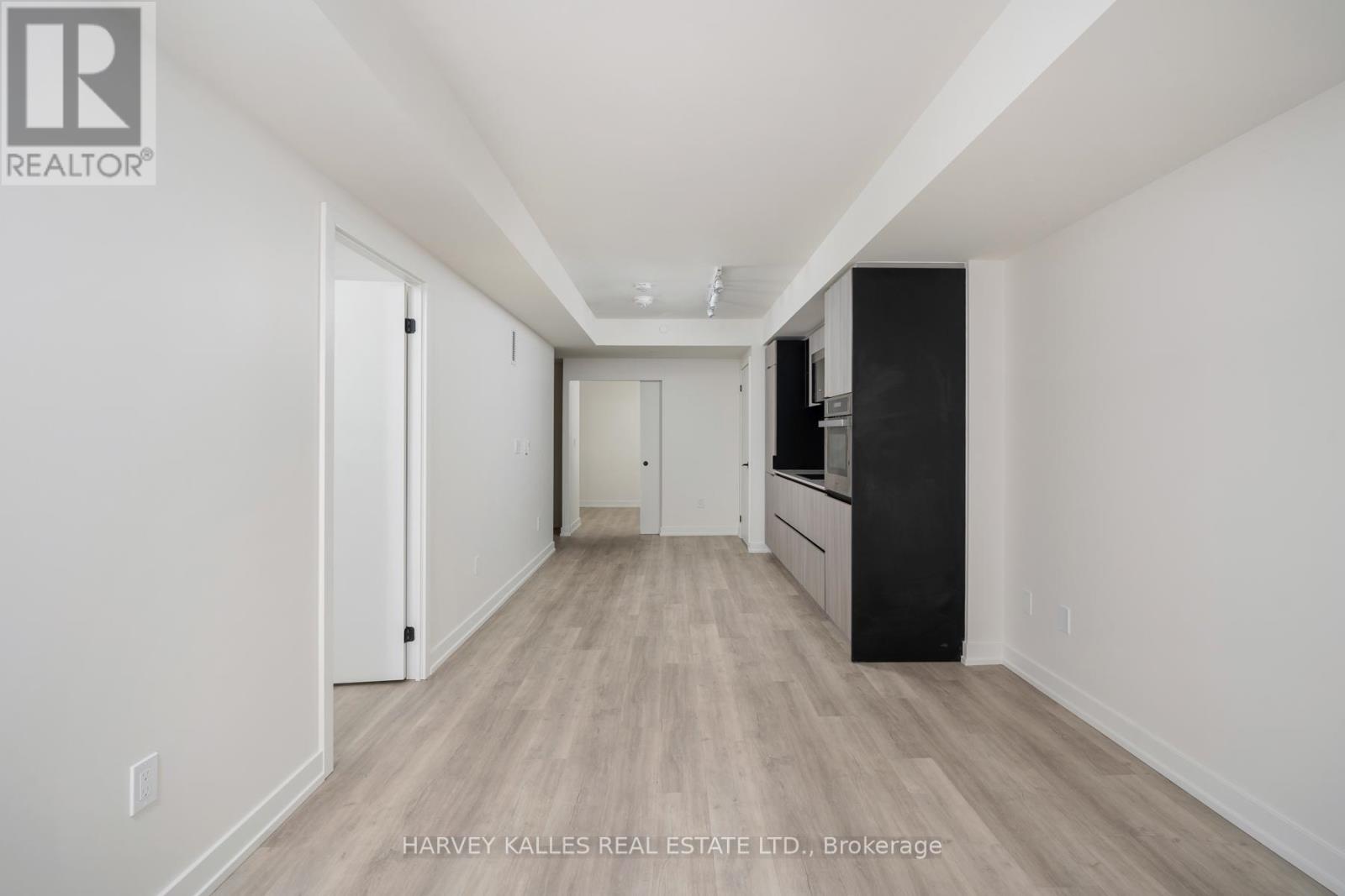 Photo 13 of 507 2 Augusta Avenue, Toronto ON
