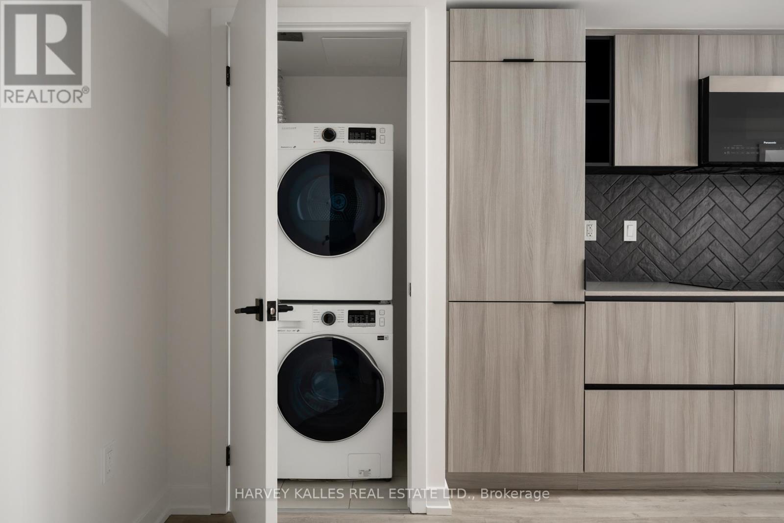 Photo 27 of 507 2 Augusta Avenue, Toronto ON