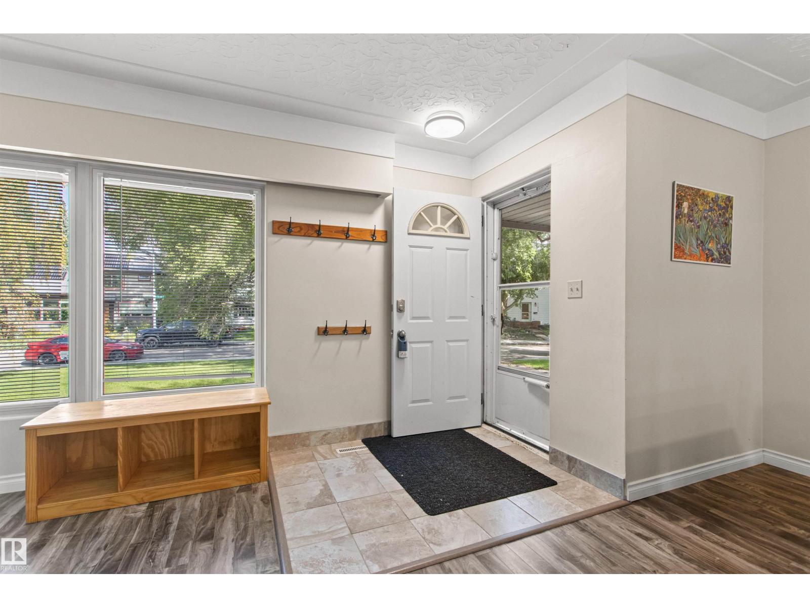 Photo 2 of 11819 75 Av Nw, Edmonton AB
