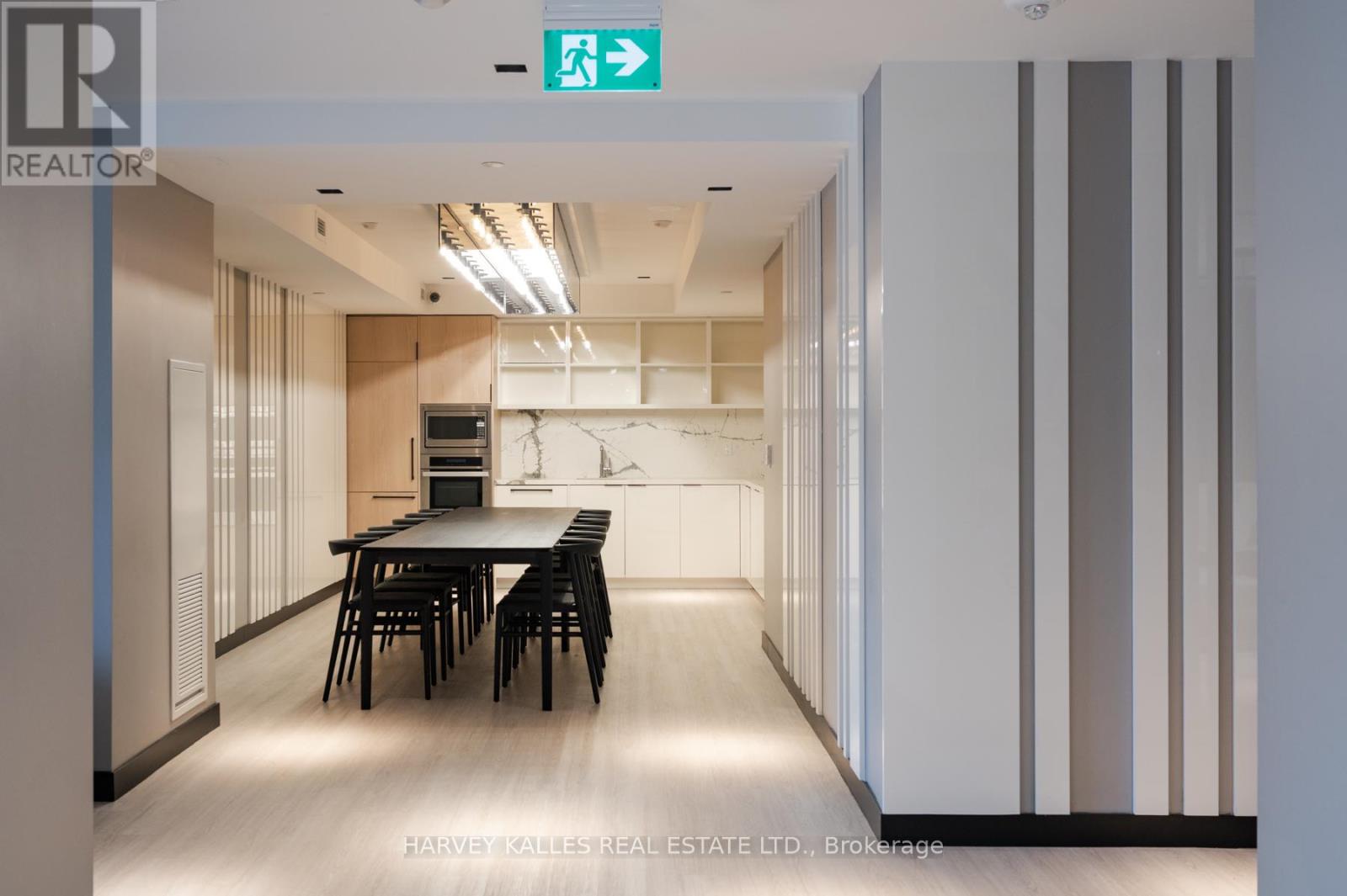 Photo 31 of 507 2 Augusta Avenue, Toronto ON