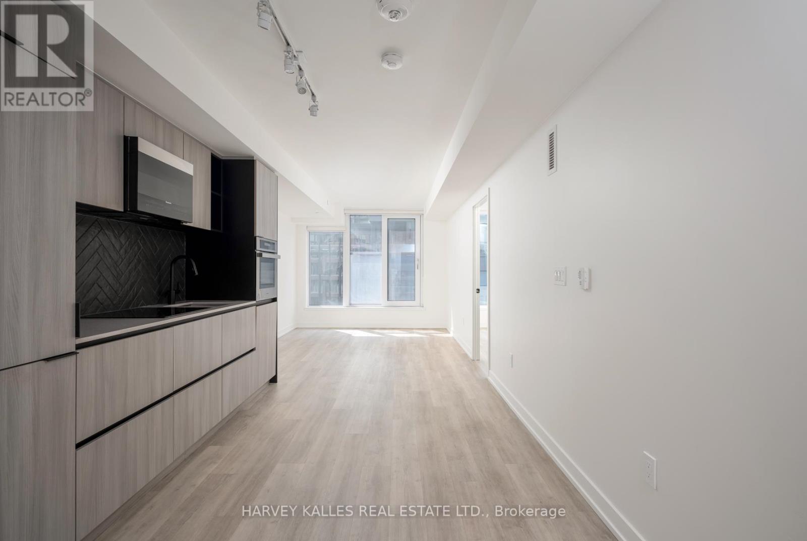 Photo 5 of 507 2 Augusta Avenue, Toronto ON