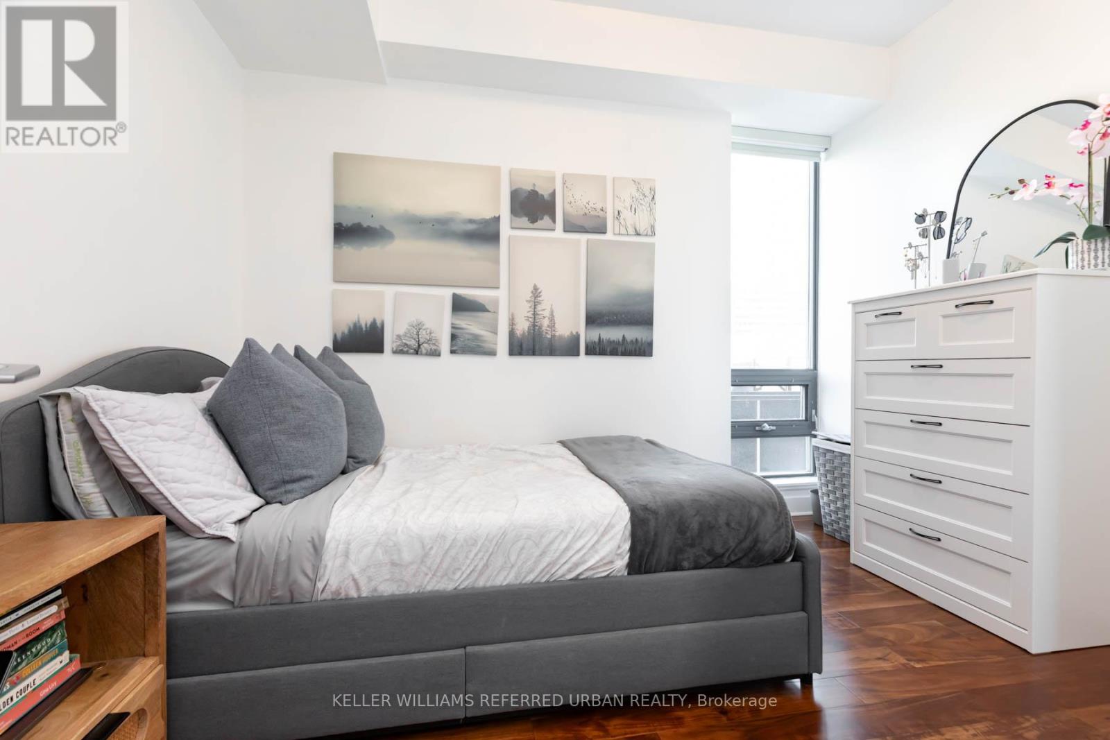 Photo 18 of 905 438 King Street W, Toronto ON