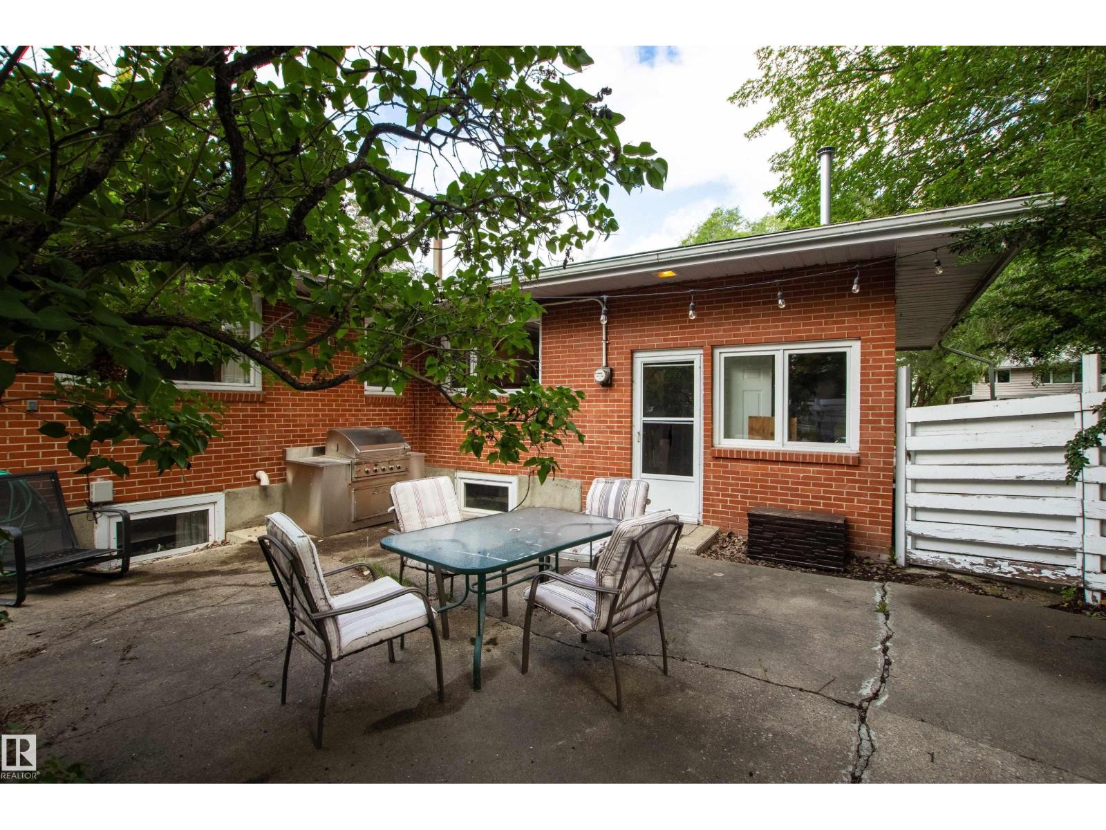 Photo 57 of 11819 75 Av Nw, Edmonton AB