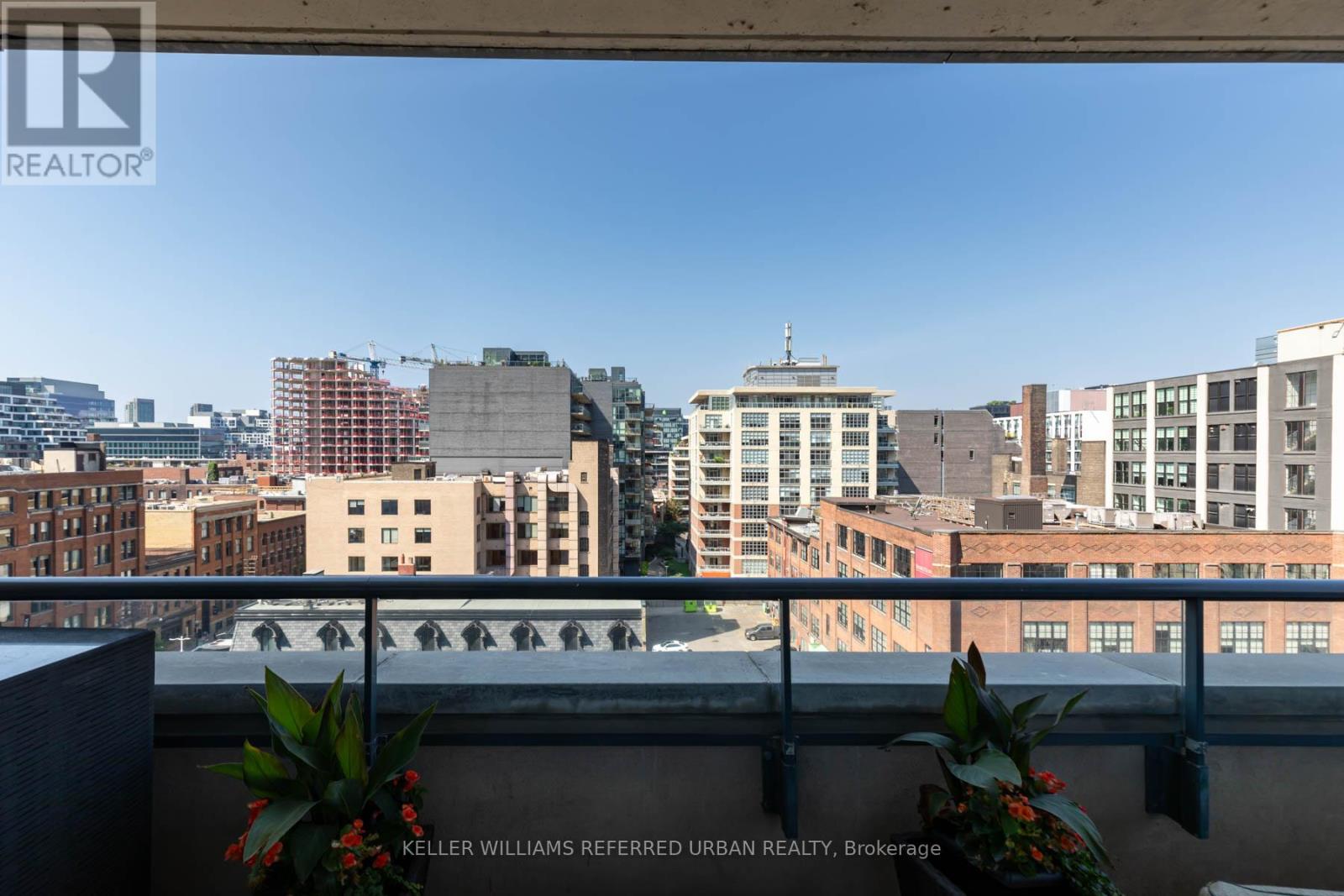 Photo 21 of 905 438 King Street W, Toronto ON