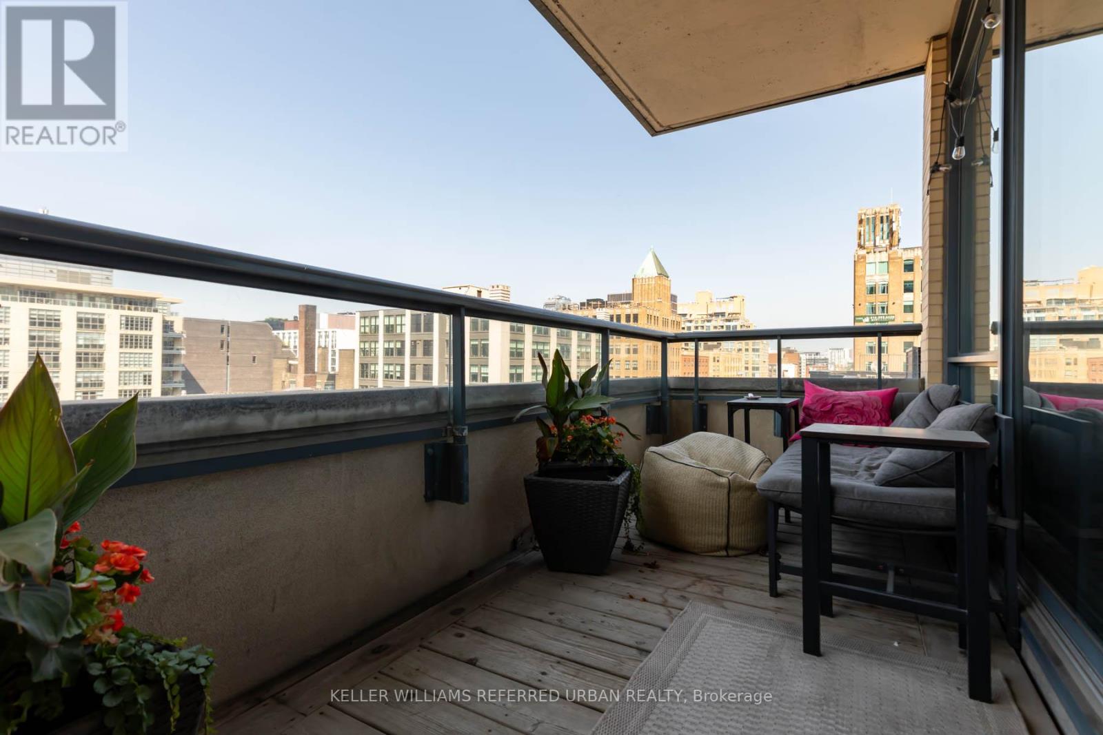 Photo 25 of 905 438 King Street W, Toronto ON
