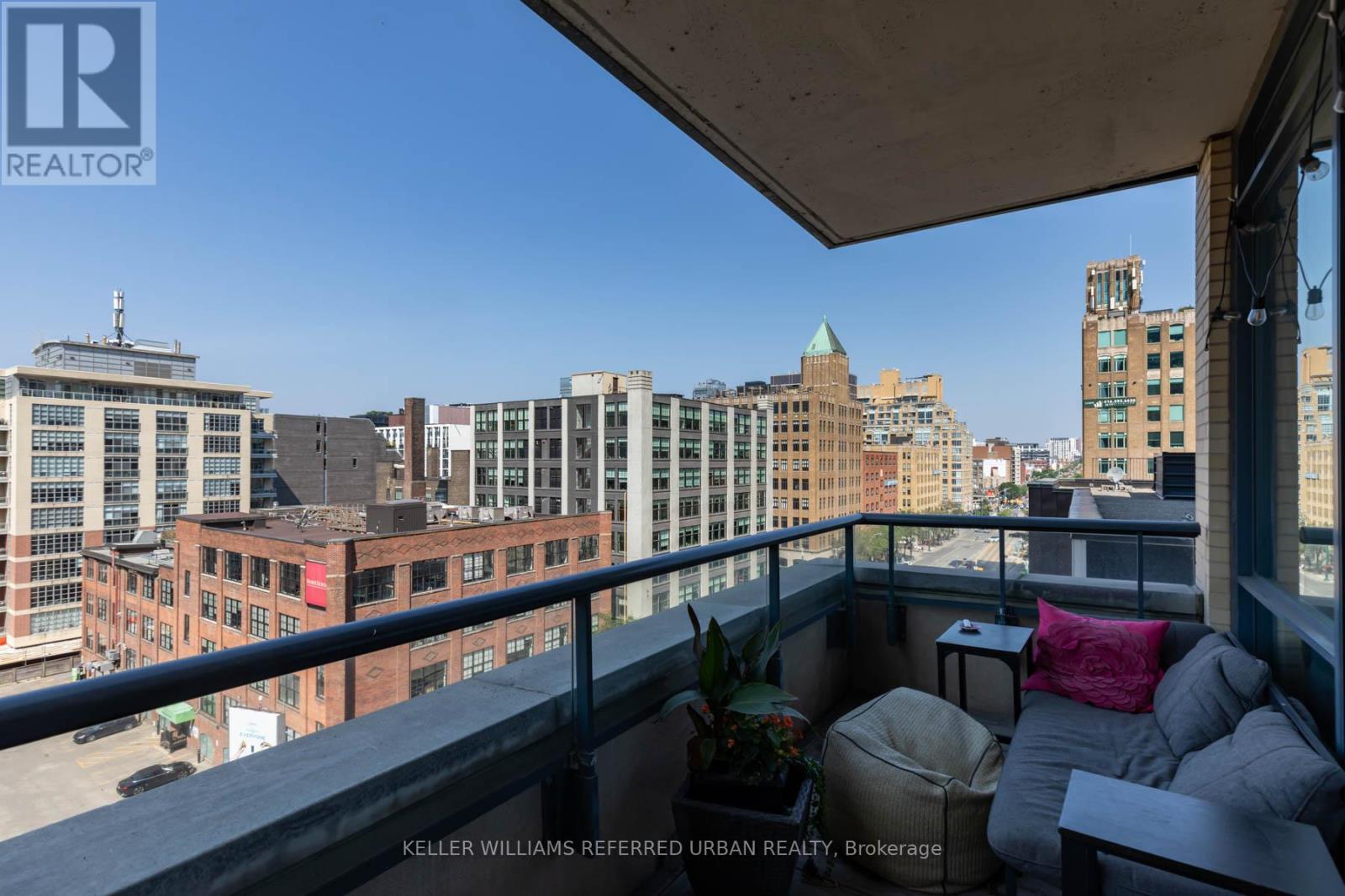 Photo 23 of 905 438 King Street W, Toronto ON