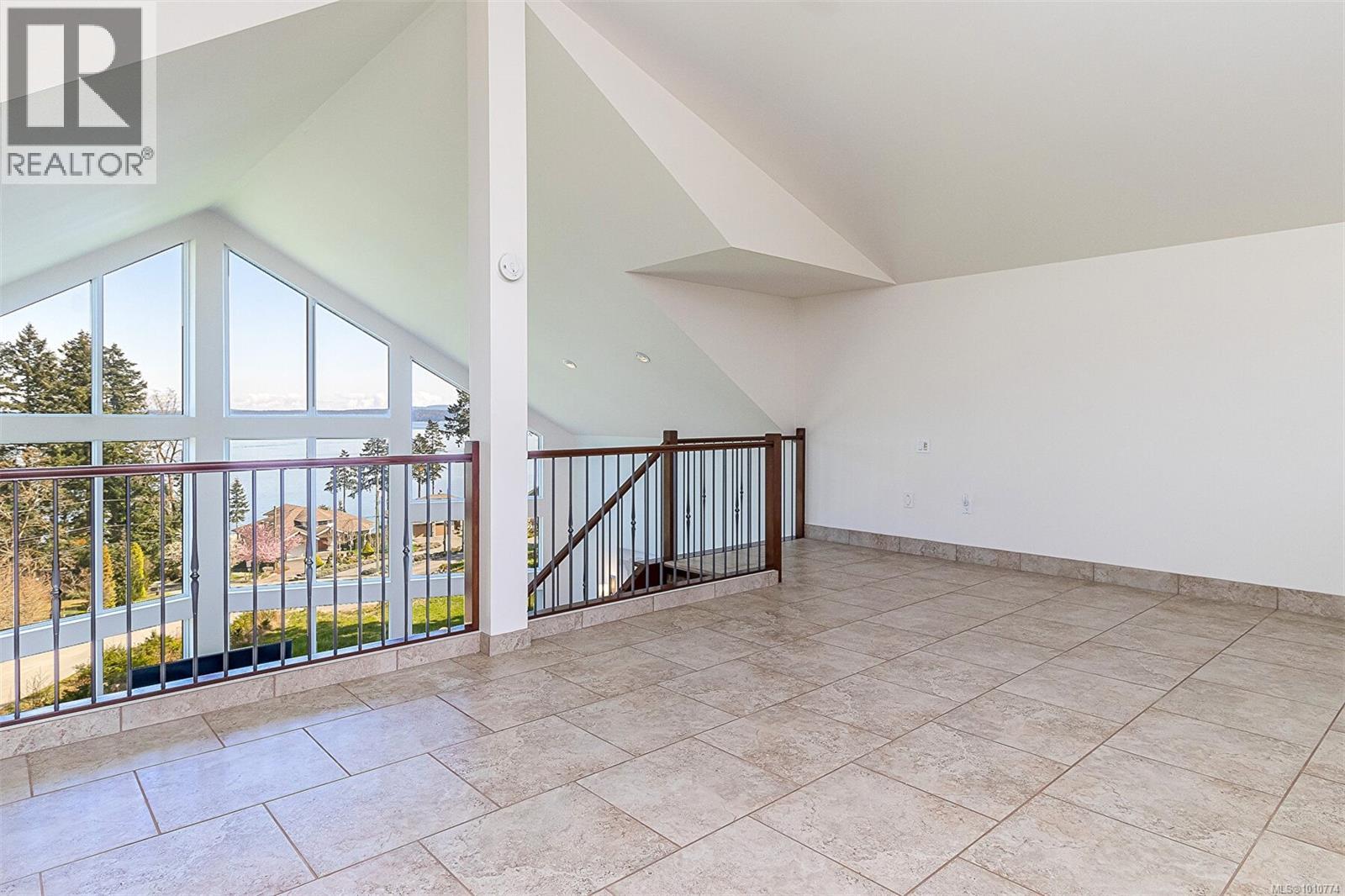 Photo 52 of 10801 Guilbride Dr, Ladysmith BC