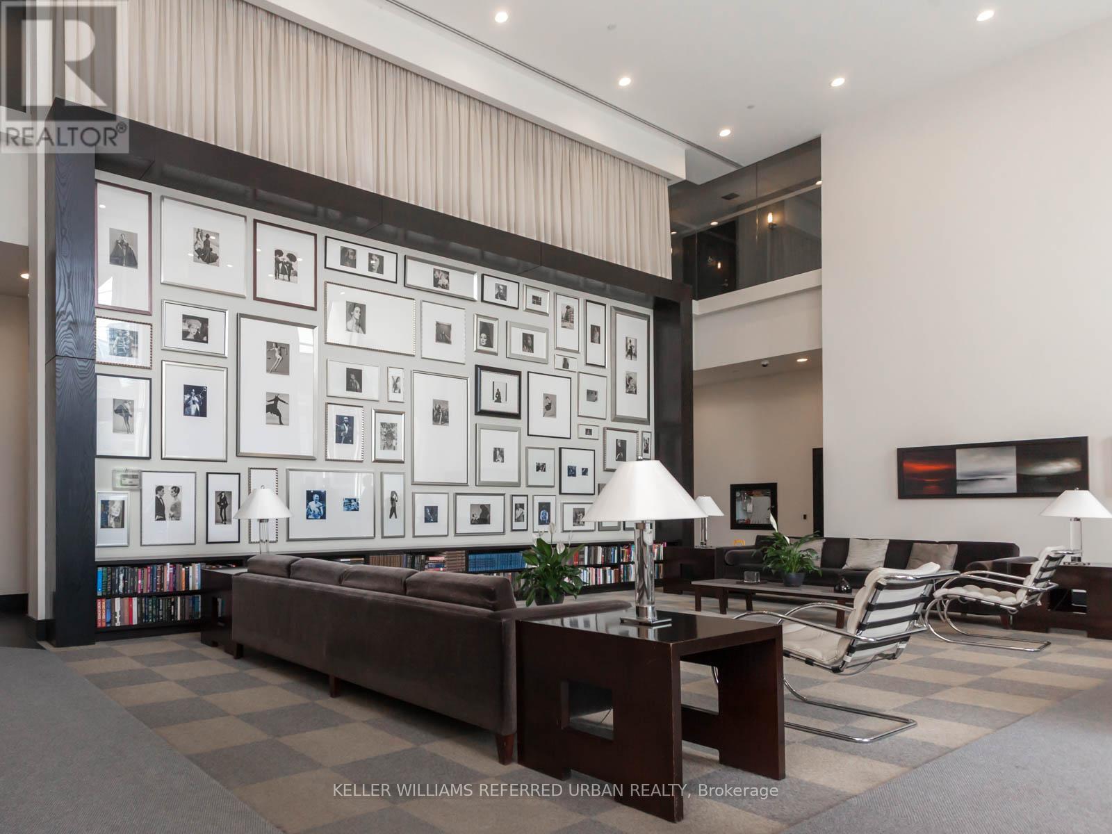 Photo 31 of 905 438 King Street W, Toronto ON