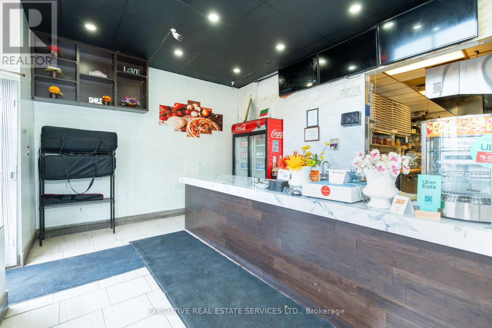 Photo 17 of 12101 Airport Road, Caledon ON