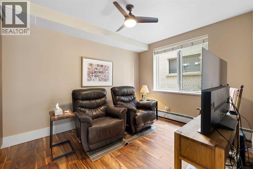 Single Family House for Sale in   Kensington Close NW Hillhurst Calgary 