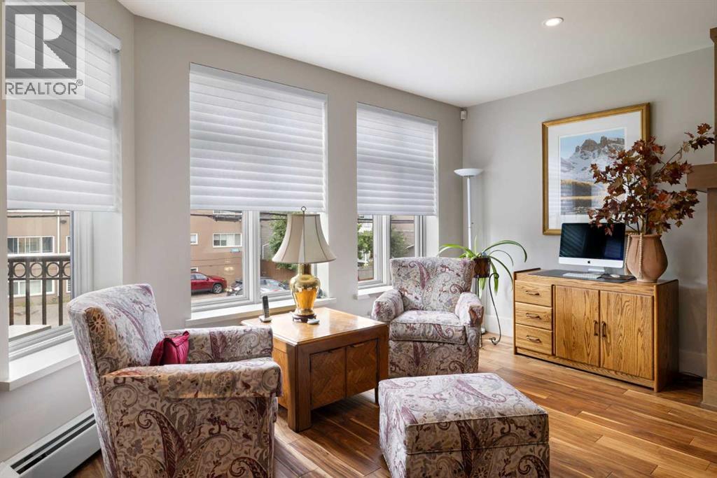 Single Family House for Sale in   Kensington Close NW Hillhurst Calgary 