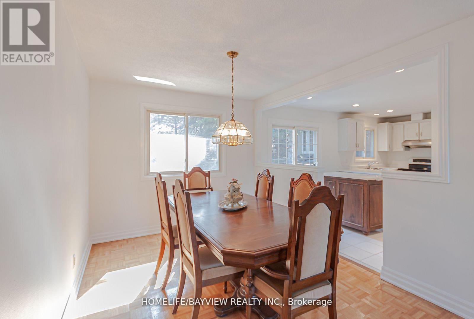 Photo 6 of 49 Hilltop Court, Caledon ON