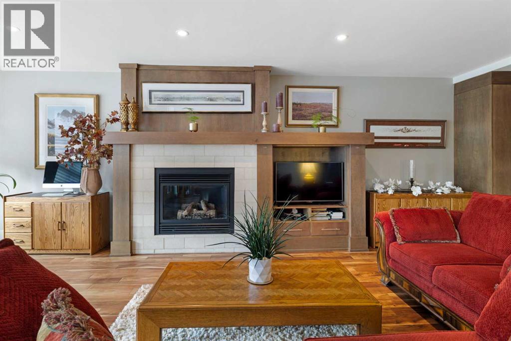 Single Family House for Sale in   Kensington Close NW Hillhurst Calgary 