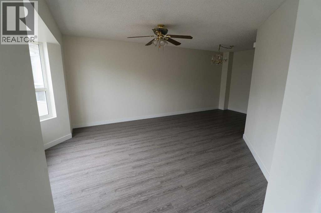Single Family House for Sale in  Whitmire Villas NE Whitehorn Calgary 