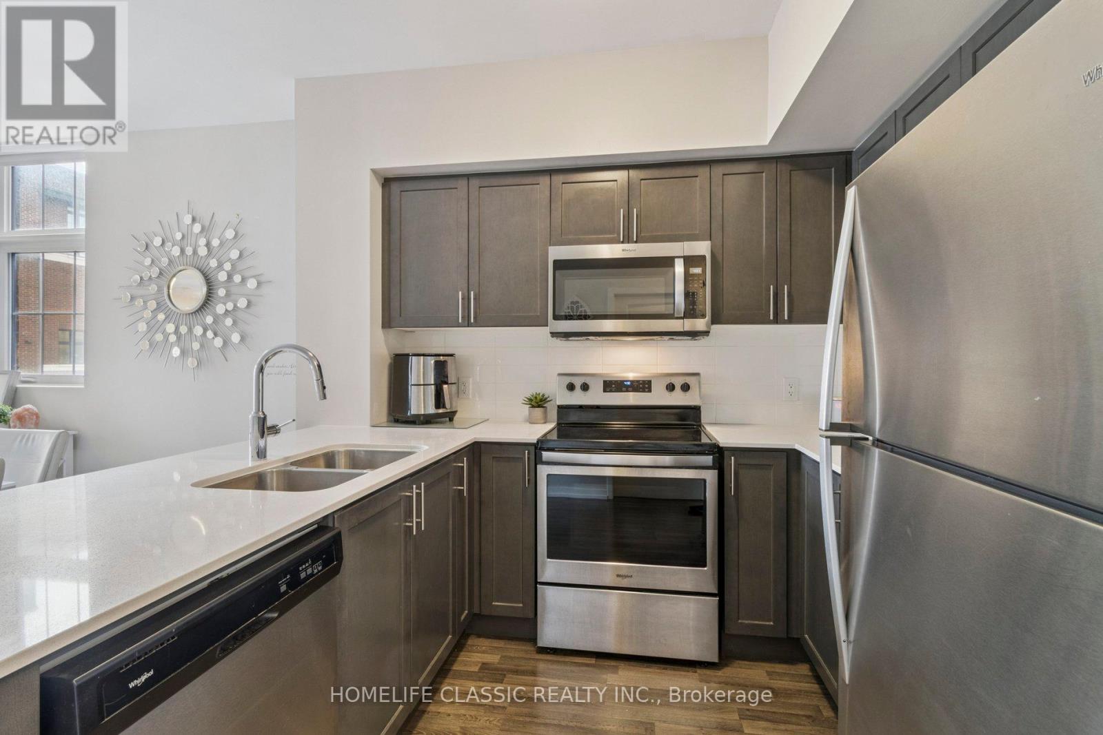 Photo 13 of 234 7 Bellcastle Gate, Whitchurchstouffville ON